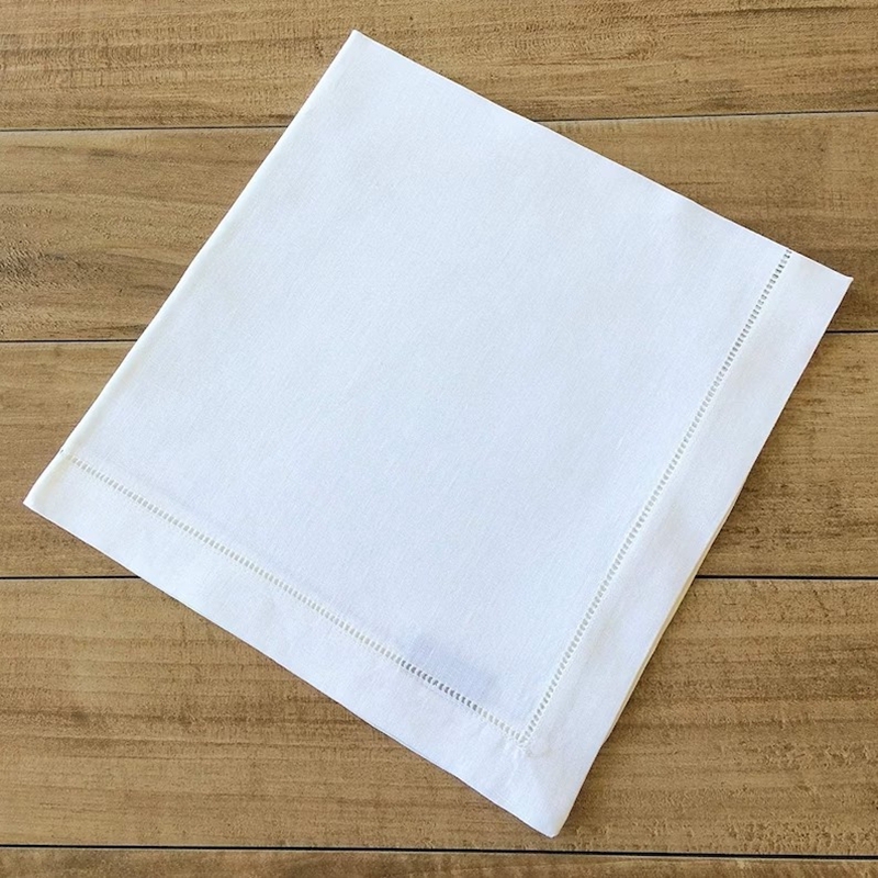 Monogrammed Handkerchief - Белая салфетка из 4 предметов, натуральная
