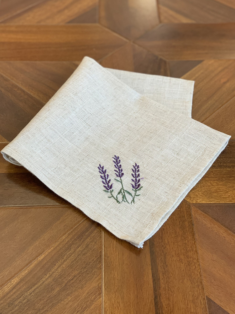 Салфетка/подставка с подгибкой – обзор и цена Monogrammed Handkerchief