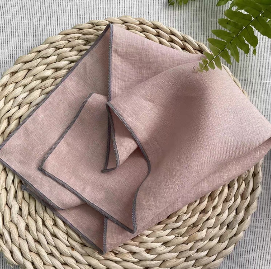 Набор из 6 серых льняных салфе – обзор и цена Monogrammed Handkerchief
