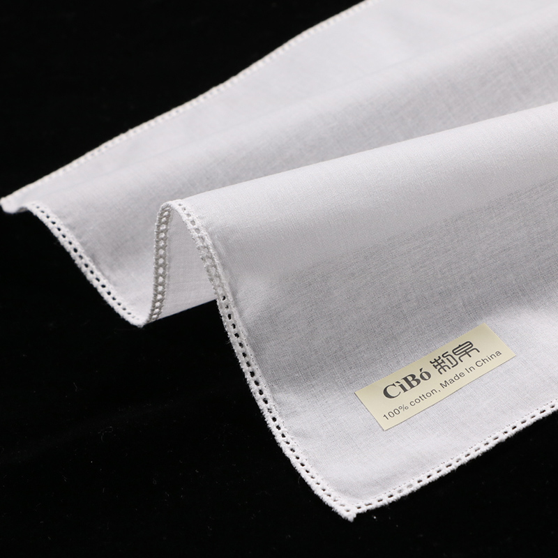 C005 Белые хлопковые кружевные – обзор и цена Monogrammed Handkerchief